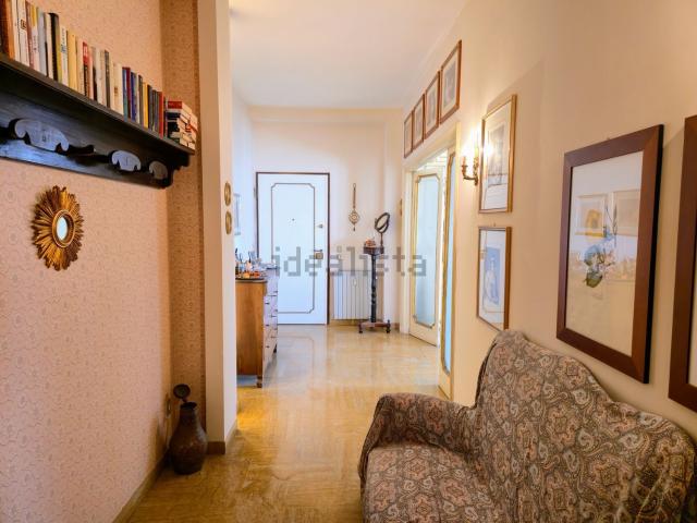 Appartamento in vendita di 193 m² in Viale Medaglie d’Oro, 14