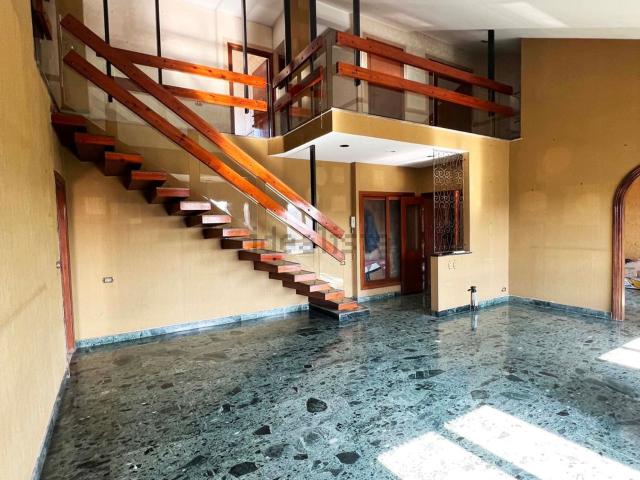Appartamento in vendita di 193 m² in Circonvallazione Ostiense, 299