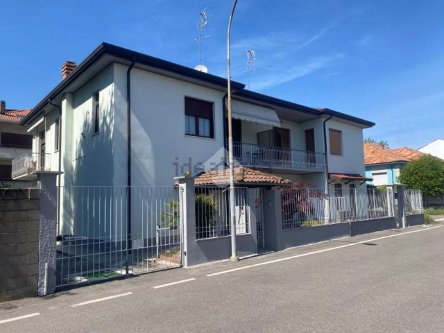 Appartamento in vendita di 194 m² in Via Giuseppe Giusti, 16