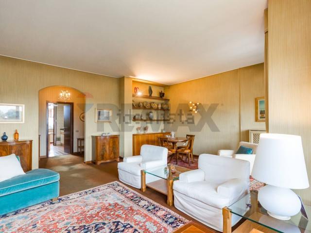 Appartamento in vendita di 194 m² in Via Triulziana, 22