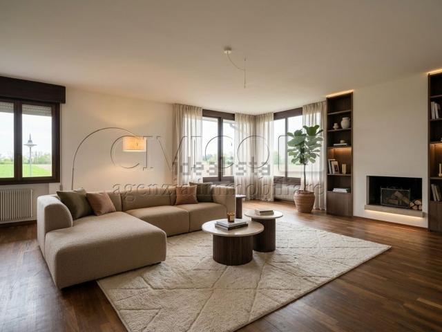 Appartamento in vendita di 195 m² in Via A. Pigafetta, 20