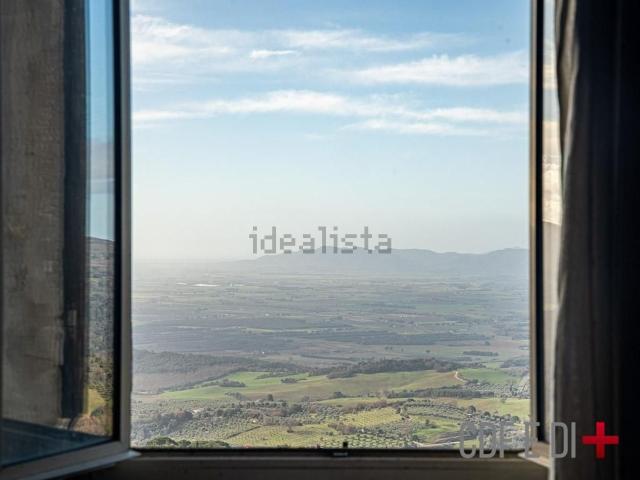 Appartamento in vendita di 195 m² in Via Aldobrandeschi