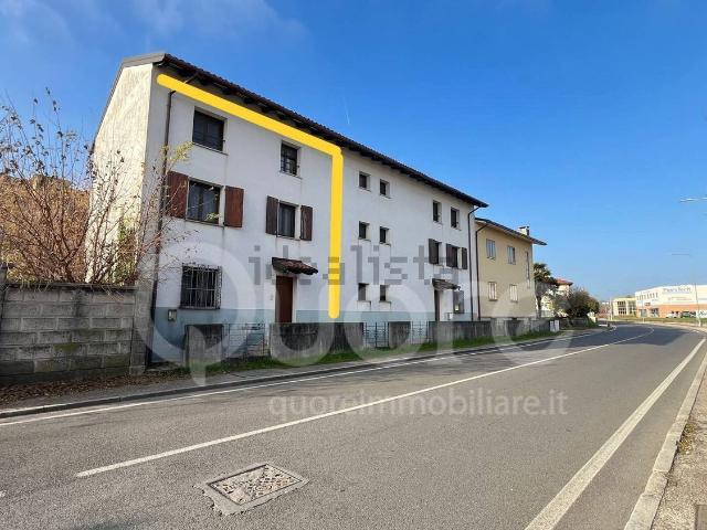 Appartamento in vendita di 195 m² in Via Buttrio, 131