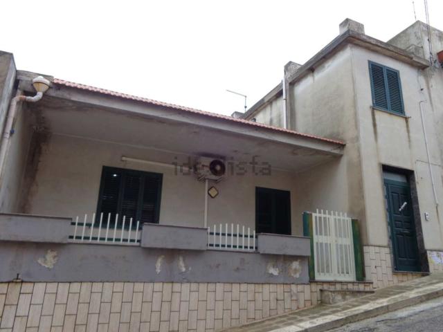 Appartamento in vendita di 195 m² in Via Fratelli Rosselli