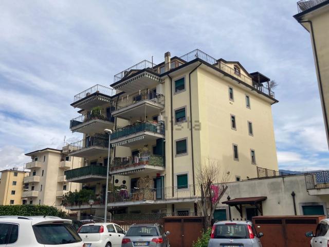 Appartamento in vendita di 195 m² in Via Sferracavalli, 3