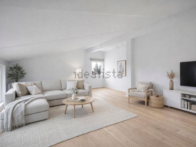 Appartamento in vendita di 195 m² in Via P. Togliatti, 17