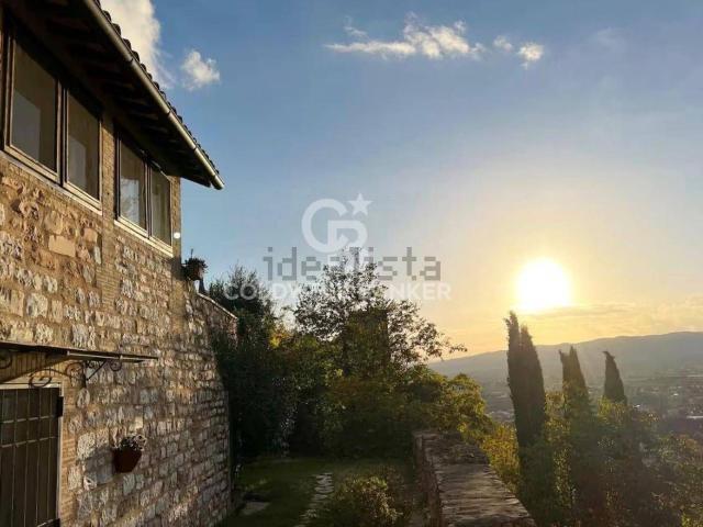 Appartamento in vendita di 195 m² in Via Porta Fontevecchia, 11