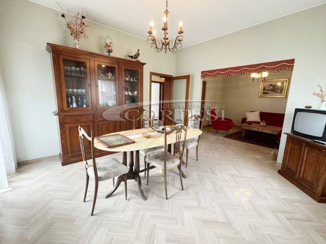 Appartamento in vendita di 195 m² in Via Roma