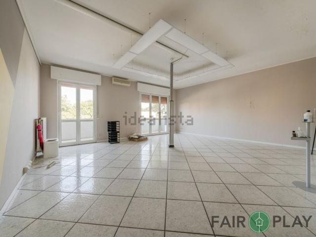 Appartamento in vendita di 195 m² in Via Talete, 4