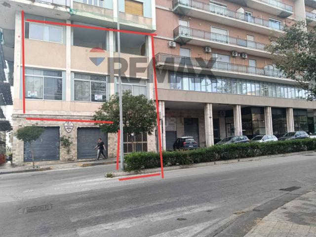 Appartamento in vendita di 195 m² in Corso Gelone, 95