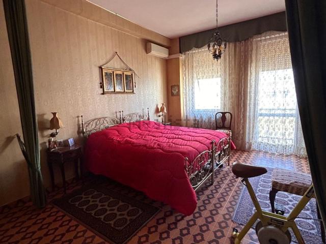 Appartamento in vendita di 195 m² in Piazza Luigi Ferrari, 3