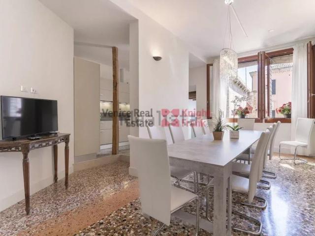 Appartamento in vendita di 196 m²