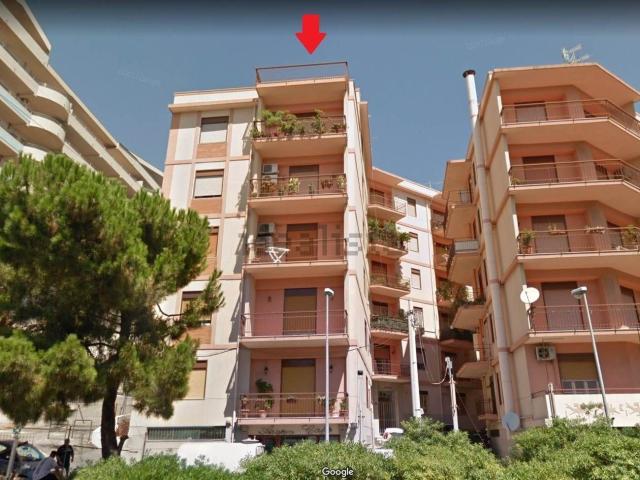 Appartamento in vendita di 196 m² in Via Cottone