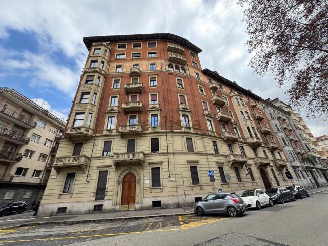 Appartamento in vendita di 196 m² in Via Carlo Boncompagni, 7