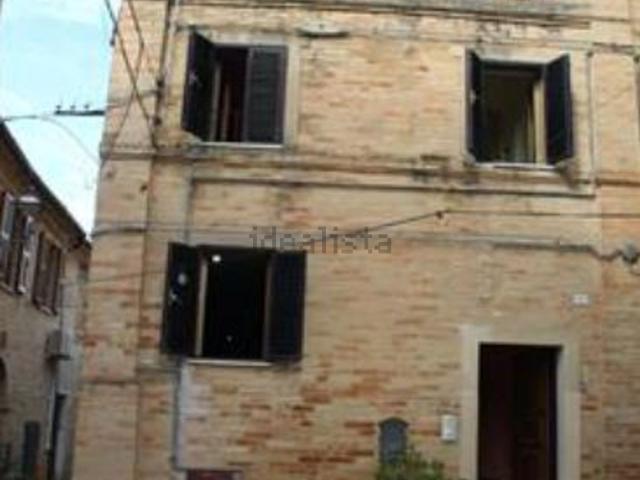 Appartamento in vendita di 196 m² in Via Carlo Zima