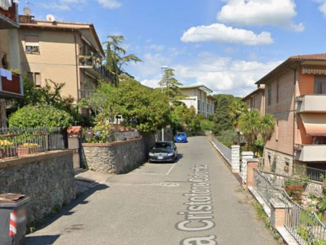 Appartamento in vendita di 196 m² in Via Cristoforo Colombo