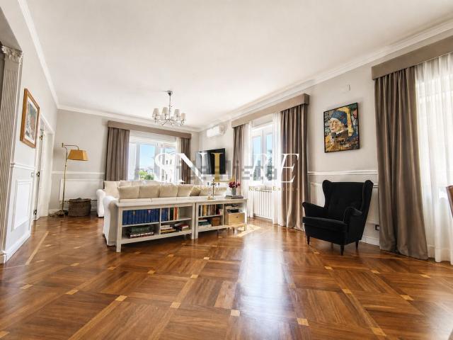Appartamento in vendita di 196 m² in Via Francesco Valori