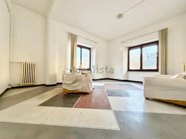 Appartamento in vendita di 196 m² in Viale della Vittoria