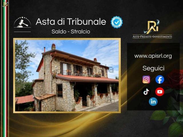 Appartamento in vendita di 196 m² in Contrada Morate, 18