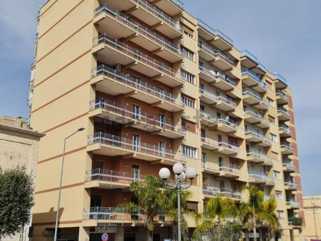 Appartamento in vendita di 196 m² in Piazza Vittorio Emanuele, 54