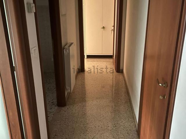 Appartamento in vendita di 197 m² in Via degli Aurunci