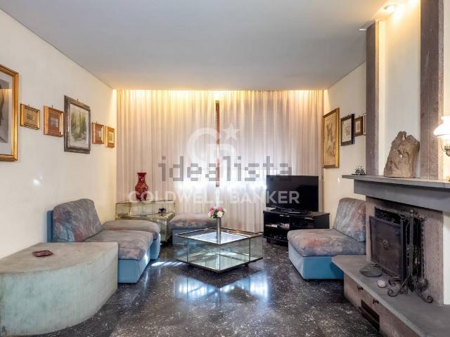 Appartamento in vendita di 197 m² in Via del Serafico