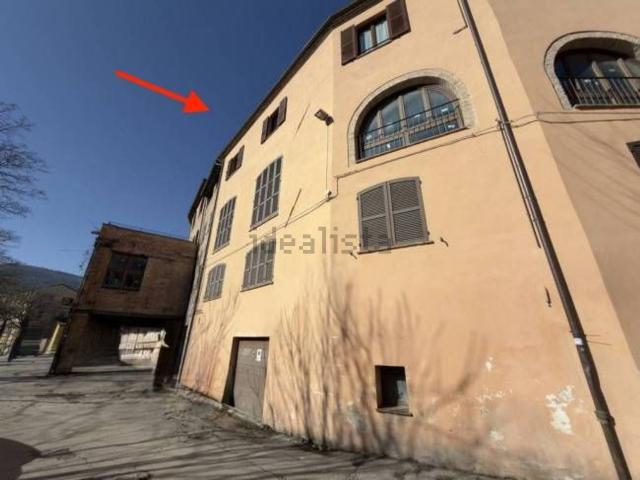 Appartamento in vendita di 197 m² in Via Fabio Filzi, 34