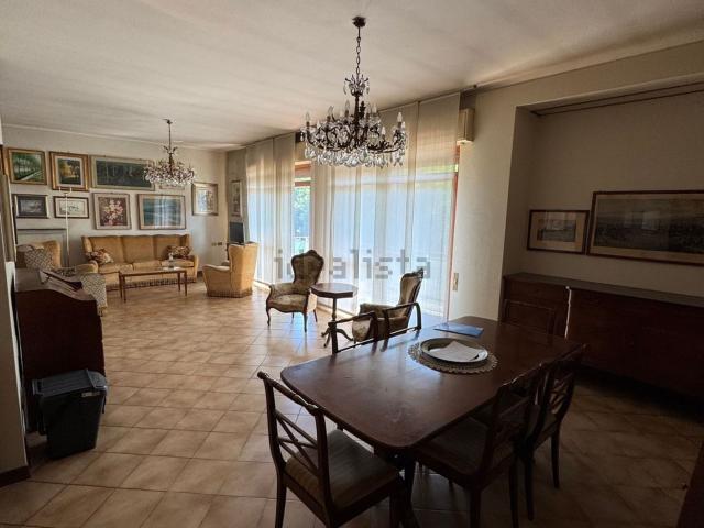 Appartamento in vendita di 197 m² in Via Fulcheria