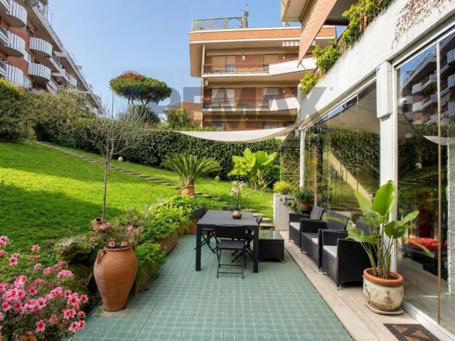 Appartamento in vendita di 197 m² in Via Ildebrando Vivanti
