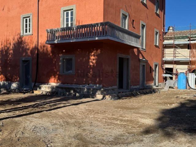 Appartamento in vendita di 197 m² in Via Ombrosa
