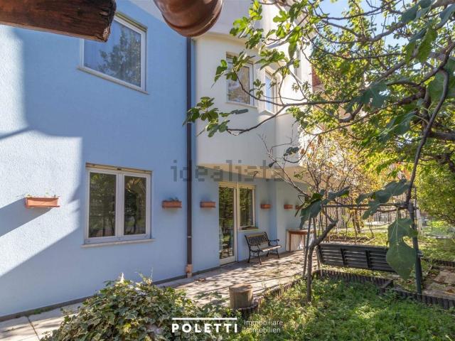 Appartamento in vendita di 197 m² in Via Lido