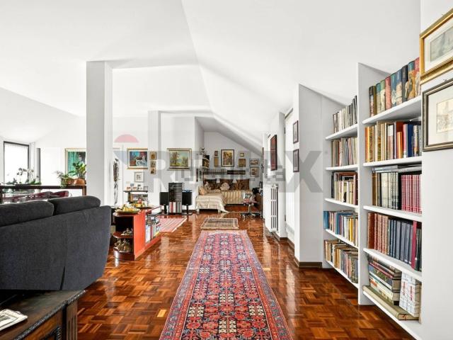 Appartamento in vendita di 197 m² in Via Liguria, 25