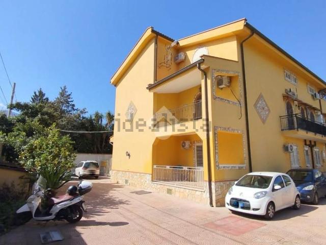 Appartamento in vendita di 197 m² in Via San Nicola, 5
