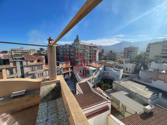 Appartamento in vendita di 197 m² in Via San Filippo Neri, 1