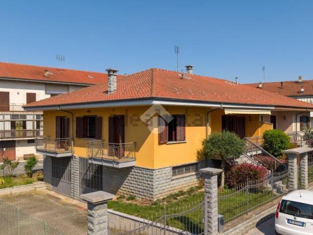 Appartamento in vendita di 197 m² in Via San Giovanni Bosco, 1
