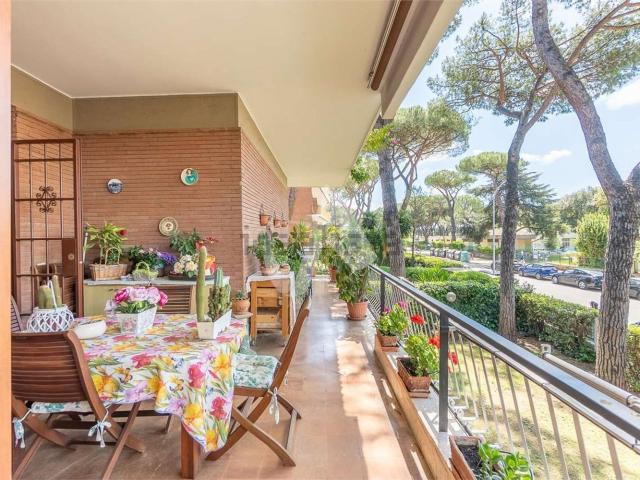 Appartamento in vendita di 197 m² in Via Sestio Calvino, 201