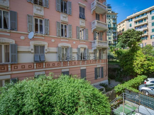 Appartamento in vendita di 197 m² in Via Peschiera, 18