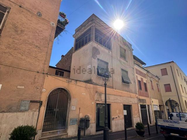 Appartamento in vendita di 197 m² in Via Venti Settembre, 8