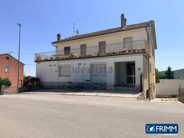 Appartamento in vendita di 197 m² in Contrada Coste di Oratino