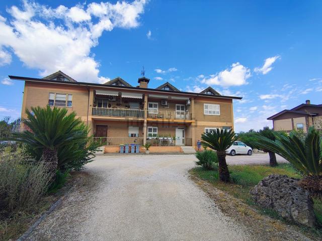Appartamento in vendita di 198 m² in Via Epitaffio