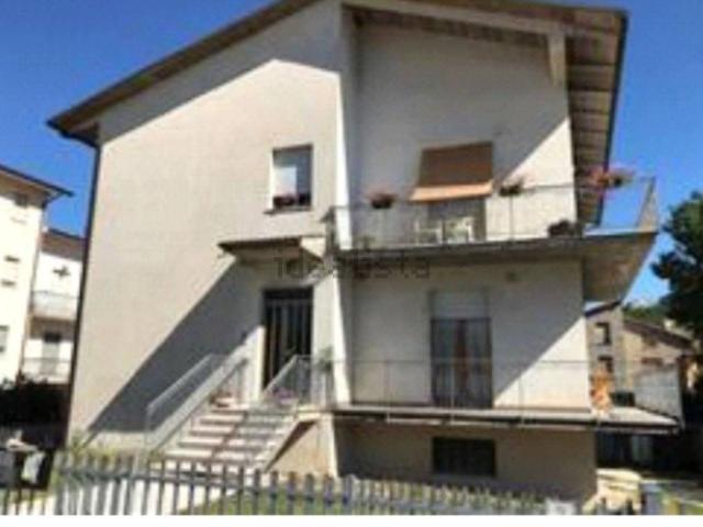 Appartamento in vendita di 198 m² in Via Leonardo da Vinci