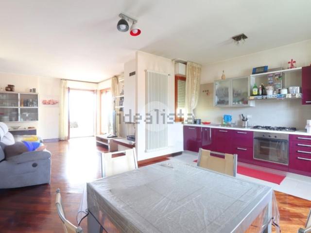 Appartamento in vendita di 198 m² in Via Michele Ciafardini, 23