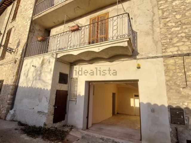 Appartamento in vendita di 198 m² in Via Stefano Bellini, 8