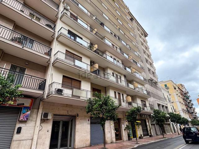 Appartamento in vendita di 198 m² in Via Principe Amedeo, 26