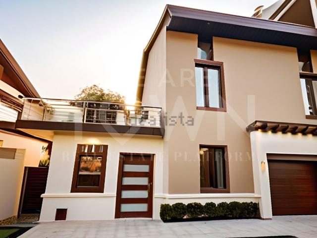 Appartamento in vendita di 198 m² in Via Vittorio Veneto, 62
