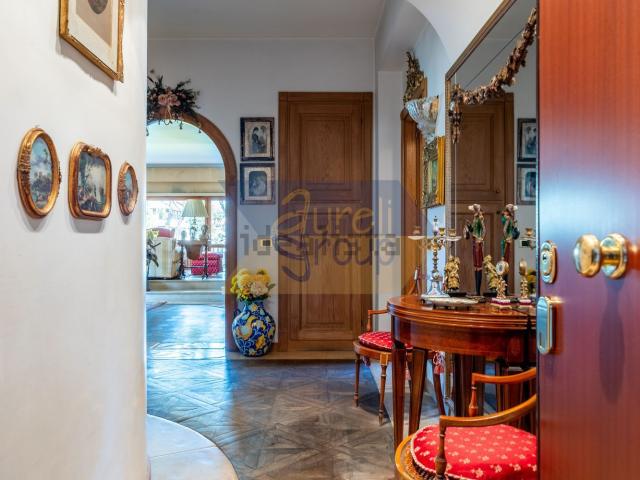 Appartamento in vendita di 198 m² in Circonvallazione Tuscolana, 114