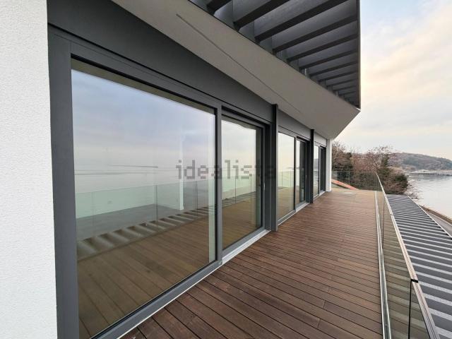 Appartamento in vendita di 198 m² in Strada per Lazzaretto, 37