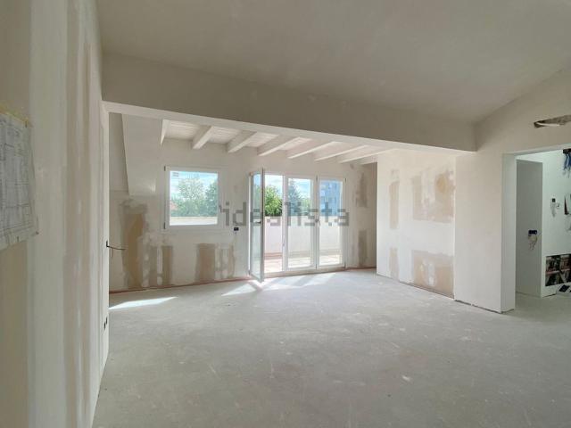 Appartamento in vendita di 199 m² in Via Bersaglio