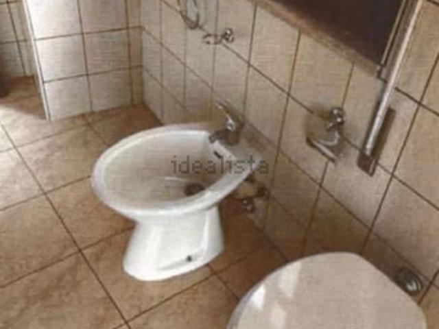 Appartamento in vendita di 199 m² in Via Fratelli Cervi