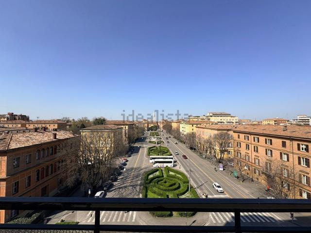 Appartamento in vendita di 199 m² in Viale Trento Trieste, 5